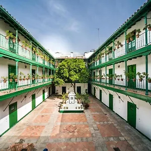 https://apartamento-con-encanto-en-el-casco-antiguo.es-andalucia.com